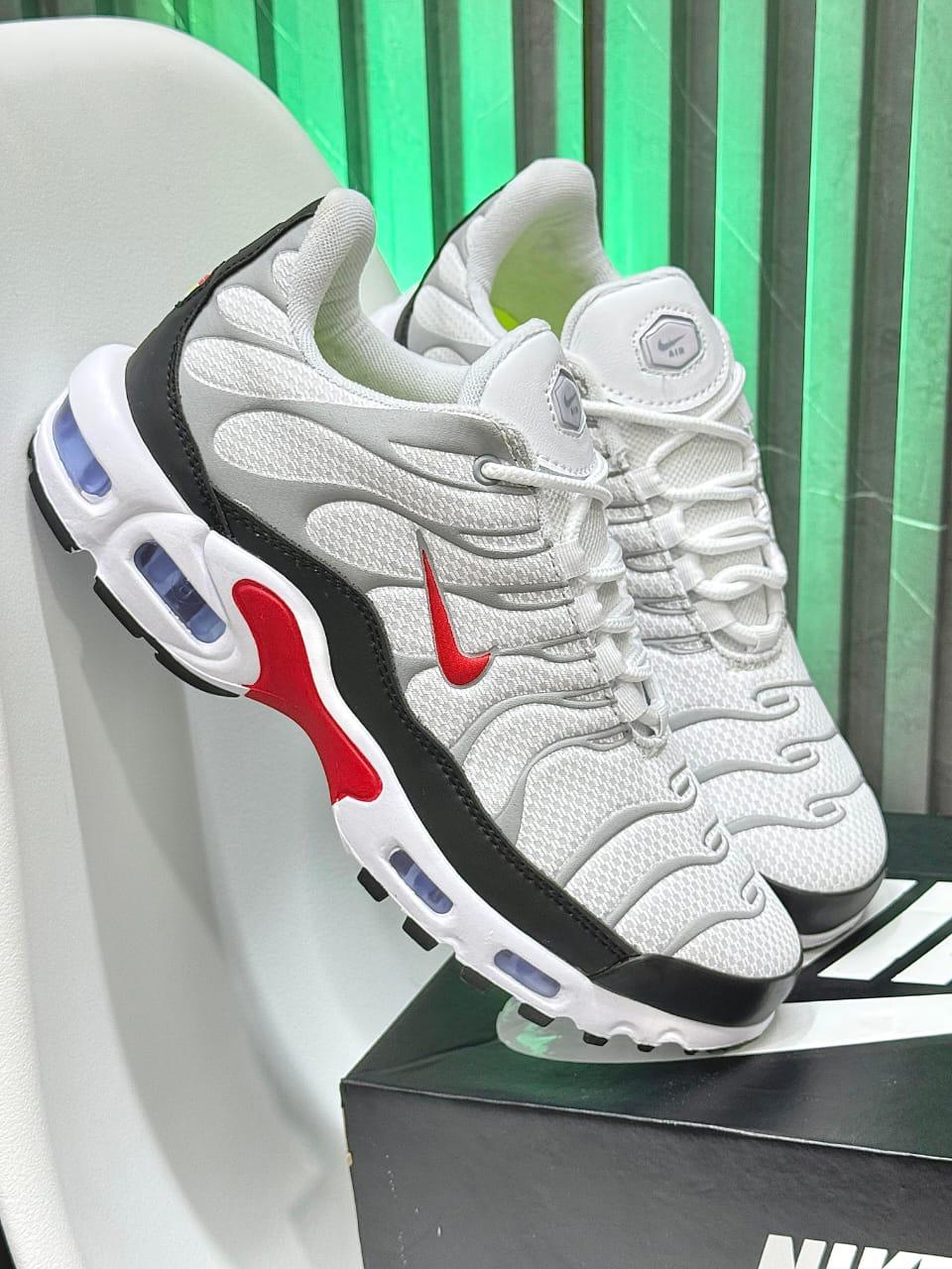 Calzado Nike Beige